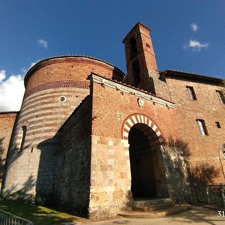 Dietro Le Mura Колле-ди-Валь-д'Эльса Экстерьер фото